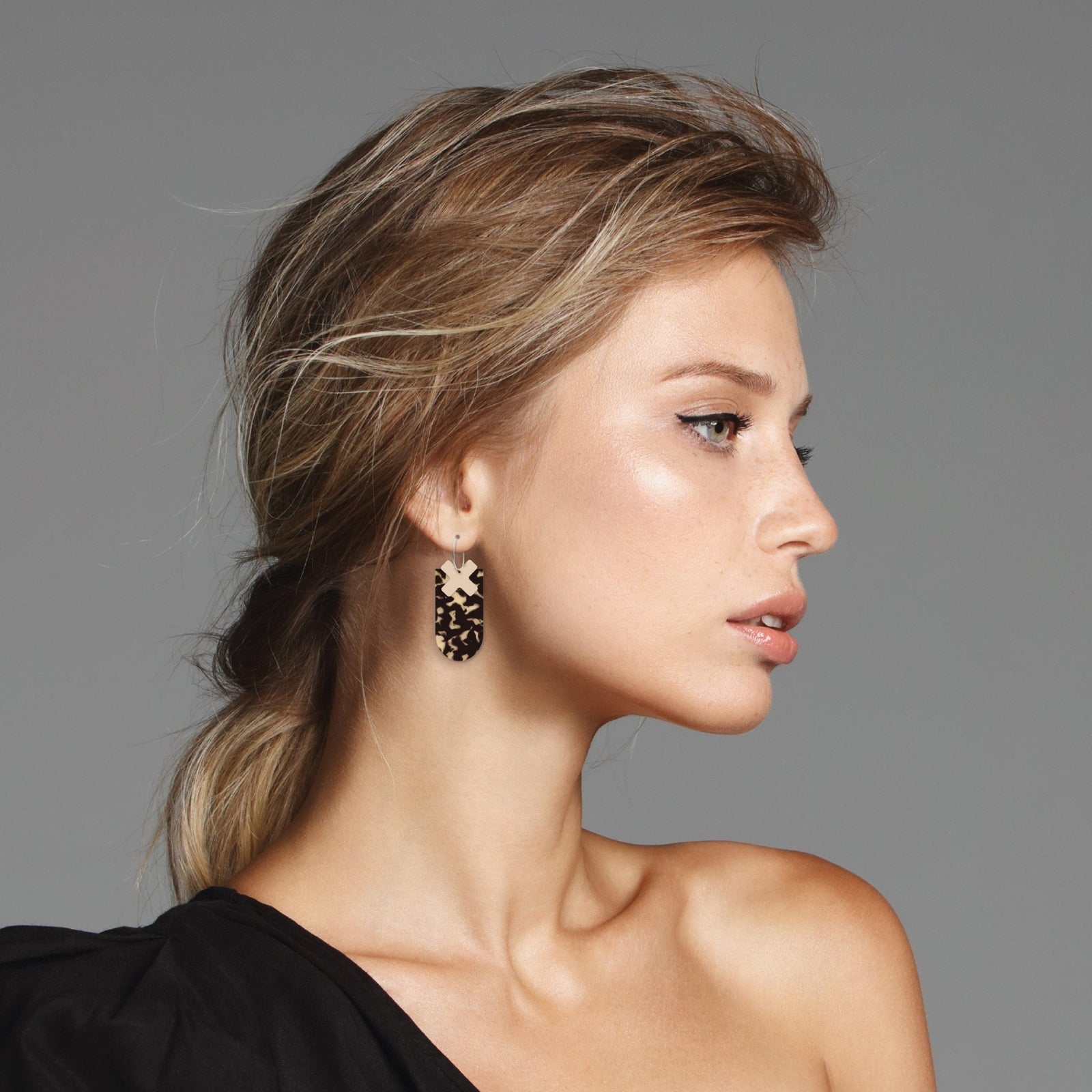 LUXE Moda Layered Kiss Tab Hoop Earring