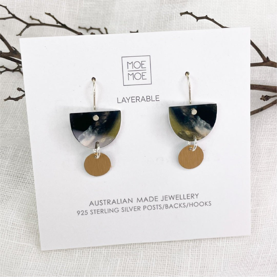 Kiasmin 2 Elegance Chalice Drop Earrings