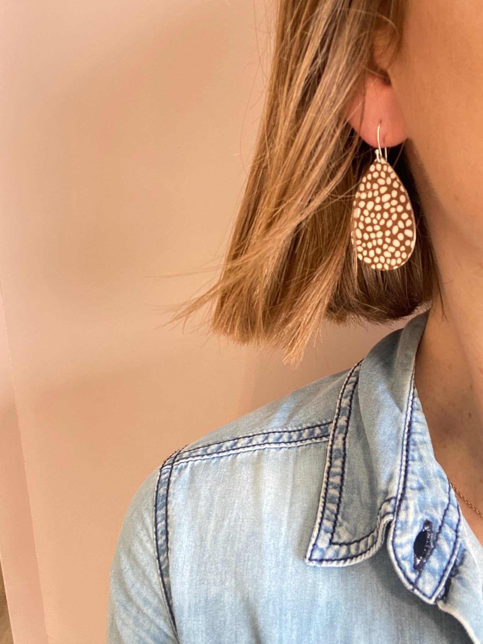 Brown Speckled Medium Tear Drop Earrings