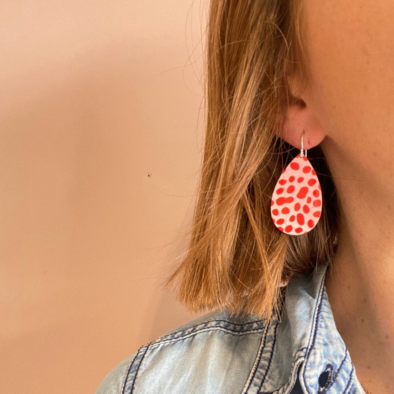 Pink and Red Speckled Medium Tear Drop Earrings
